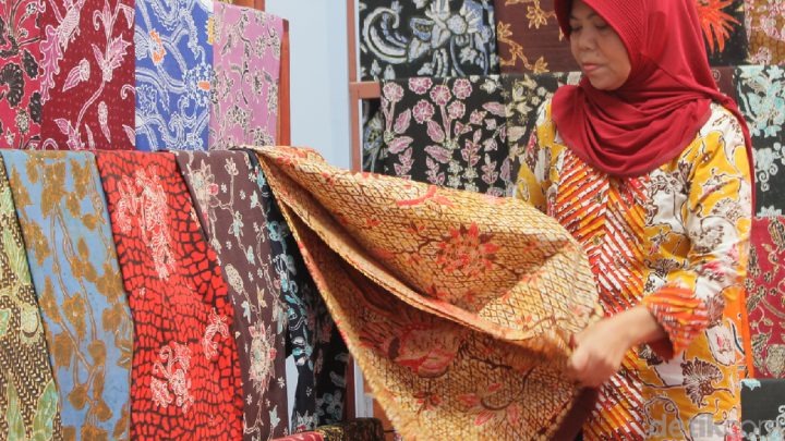 Batik Lorog: cerita petani Pacitan yang hidup di atas kain